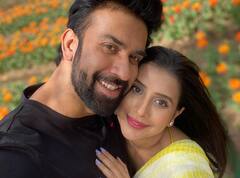 शादी में दरार की खबरों के बीच फिर पति राजीव सेन के साथ दिखीं चारू असोपा, कश्मीर में दिए रोमांटिक पोज़