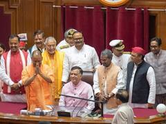 'आप राइट से आते हैं मगर आपको लेफ्ट का ध्यान रखना है', Satish Mahana के यूपी विधानसभा स्पीकर बनने पर बोले Akhilesh Yadav