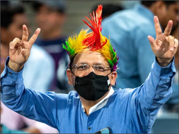 राजस्थान के लिए यशस्वी जायसवाल और जोस बटलर ने पारी की शुरुआत की. यशस्वी जायसवाल ने 16 गेंदों में 20 और जोस बटलर ने 28 गेंदों में 35 रनों की पारी खेली.