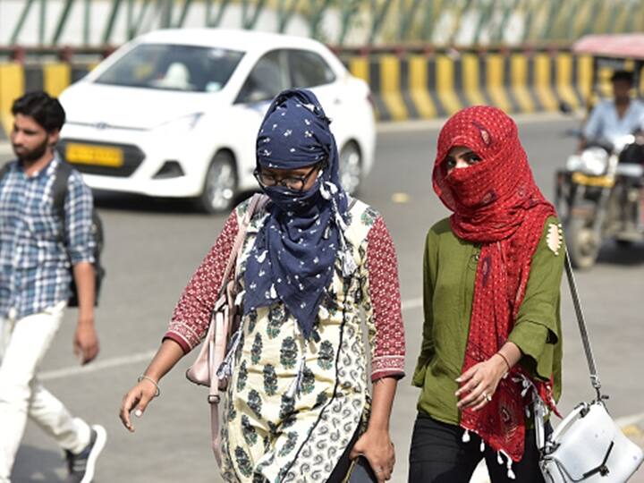 Delhi records season's hottest day, IMD predicts severe heat wave conditions for the next three days Delhi Records Season's Hottest Day, IMD Predicts Severe Heat Wave Conditions For Next 3 Days
