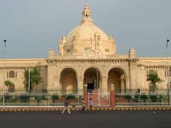 यूपी: दंगे-उपद्रव में सार्वजनिक संपत्ति को हुआ नुक्सान तो अराजक तत्वों से की जाएगी वसूली, प्रस्ताव पारित