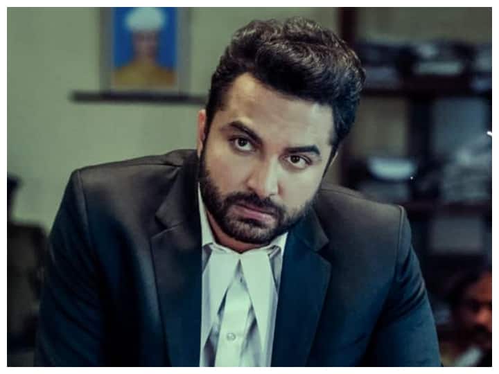 Vishwak Sen: విశ్వామిత్రగా విశ్వక్ సేన్, ఆ సినిమాలో స్పెషల్ రోల్! Vishwak Sen as Lawyer Vishwamithra in Mukhachitram, Glimpse Of Vishwamithra Vishwak Sen: విశ్వామిత్రగా విశ్వక్ సేన్, ఆ సినిమాలో స్పెషల్ రోల్!