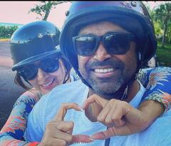 फर्स्ट एनिवर्सरी पर किम शर्मा ने शेयर की लिएंडर पेस के साथ रोमांटिक तस्वीरें, लिखा-'मेरा होने के लिए शुक्रिया'