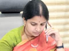 Vijayawada Mayor : టిక్కెట్లు ఊరికే అడిగామా ? బెజవాడ మేయర్ ఫైర్ !