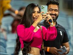 SRH vs RR: राजस्थान-हैदराबाद के मैच में चहल की वाइफ Dhanashree ने लूट ली महफिल, बिंदास लुक में आईं नज़र