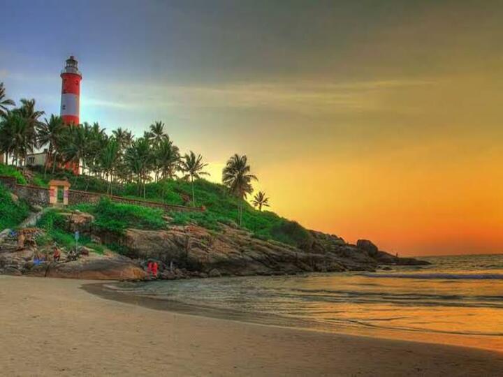 Kovalam Tourism : கேரளா டூர் ப்ளான்ல இருக்கா? கோவளம் பீச் பத்தி இதையெல்லாம் தெரிஞ்சுகோங்க..