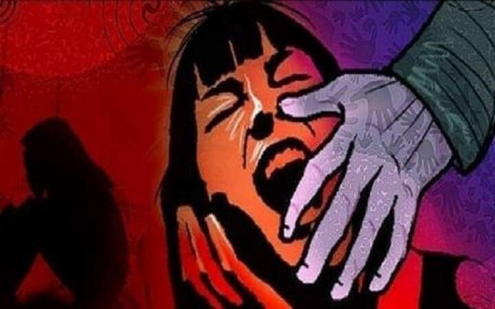 A 16-year-old girl has been raped in Godadra, Surat સુરતમાં કિશોરી પર બળાત્કાર કરી બનાવી ગર્ભવતી, પરીક્ષા આપવા ના જતા થયો ખુલાસો  
