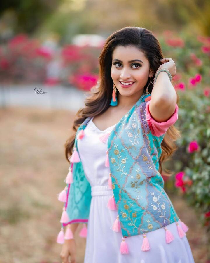 దీపికా పిల్లి ఫోటోలు -Image credit: Deepika Pilli/Instagram