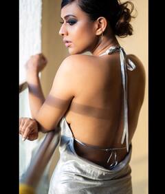 बैकलेस आउटफिट पहन निया शर्मा ने मचाया बवाल, वायरल तस्वीरें देख चाहने वालों का हुआ बुरा हाल