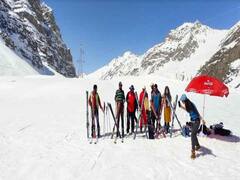 ‘बर्फीले रेगिस्तान’ के इस इलाके में गर्मियों में भी ले सकते हैं स्कींइग का मजा, अप्रैल के अंत तक रहती है बर्फ