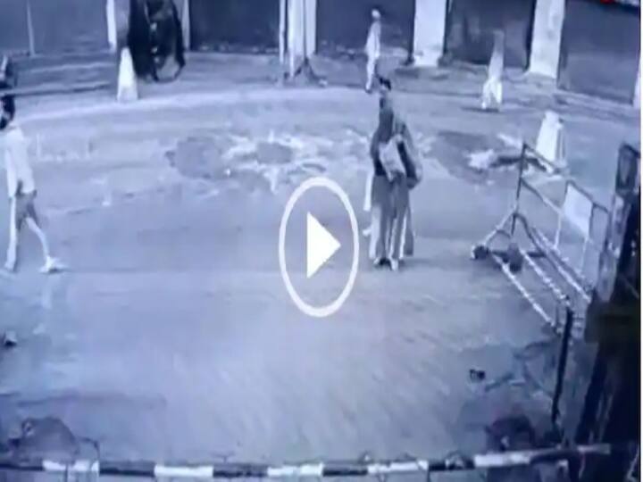 Jammu Kashmir: Burqa Clad  personThrows Bomb At CRPF Camp, Caught on CCTV camera- Watch Video Watch Video: புர்கா அணிந்து சாலையில் சென்றவர் திடீரென வெடிகுண்டு வீச்சு.. ஜம்மு, காஷ்மீரில் அதிர்ச்சி..