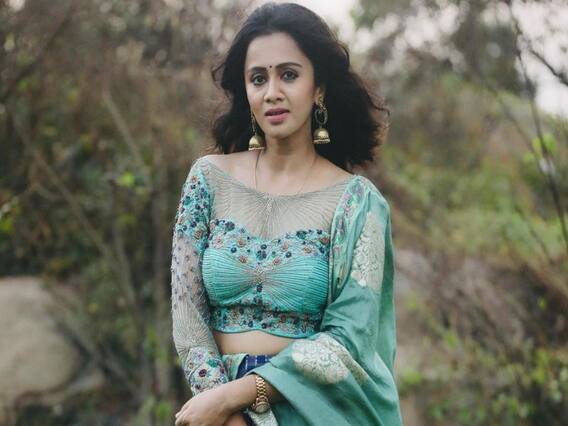 VJ anjana : வேற லெவலில் போஸ் கொடுத்த விஜே அஞ்சனா... அழகிய சேலை புகைப்படங்கள்! VJ anjana : வேற லெவலில் போஸ் கொடுத்த விஜே அஞ்சனா... அழகிய சேலை புகைப்படங்கள்!