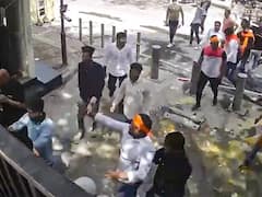 Delhi Police Lodges Case Against Unidentified People Over Vandalism At CM Kejriwal's Residence