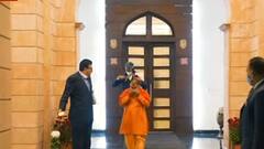 CM Yogi और Shivpal Yadav की 20 मिनट की मुलाकात में क्या बात हुई? |Tabadtod Khabrein