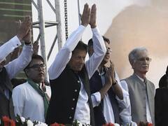 Pakistan Political Crisis: विपक्ष पड़ रहा भारी, बागियों ने तोड़ी यारी, सत्ता का विकेट बचाने के लिए इमरान ने की ये तैयारी