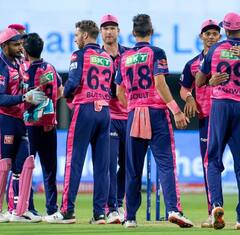 IPL 2022 Photos: কৃষ্ণ, চাহালের দুরন্ত বোলিং, সানরাইজার্সকে একপেশে ম্য়াচে হারিয়ে আইপিএলে যাত্রা শুরু রাজস্থানের