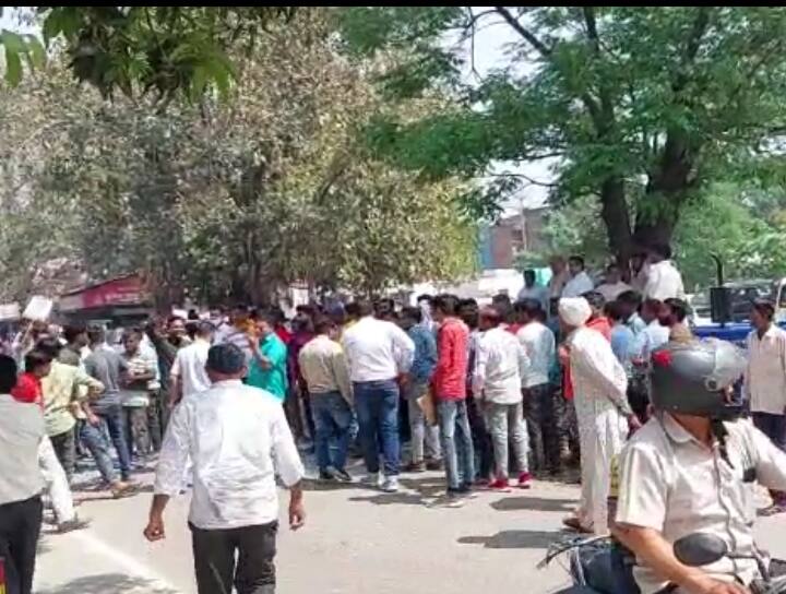 Angry family protested in police line due to death of 11th student in Saharanpur ann Saharanpur Crime News: 11वीं के छात्र की मौत से गुस्साए परिजनों ने जमकर किया हंगामा, पुलिस पर लगा ये बड़ा आरोप