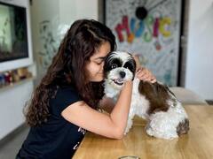 Actress Keerthy Suresh : 'செல்லக்குட்டி' கீர்த்தி சுரேஷுடன் அவரது வீட்டு நாய்குட்டி... அழகிய லேட்டஸ்ட் க்ளிக்ஸ்!