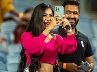 SRH vs RR : राजस्थान-हैदराबाद सामन्यात चहलची पत्नी धनश्रीने वेधलं साऱ्यांचं लक्ष, उत्साहात करत होती राजस्थानला चिअर