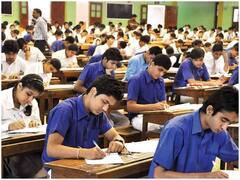 UP Board Paper Leak: 12वीं अंग्रेजी का पेपर लीक, अब 24 जिलों में इस तारीख को होगी परीक्षा