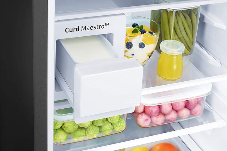 foods and drinks you should never store in your freezer Kitchen Hacks: फ्रिजर में नहीं रखने चाहिए ये फूड्स और ड्रिंक्स, बिगड़ जाएगा स्वाद