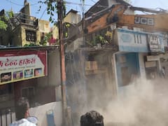 Indore News: इंदौर में माफियाओं की अब खैर नहीं! एंटी माफिया अभियान के तहत चलाया गया अवैध निर्माणों पर बुल्डोजर