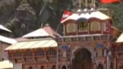 Uttarakhand: चारधाम यात्रा को लेकर CM Dhami की हाई लेवल मीटिंग, सतपाल महाराज भी मौके पर मौजूद