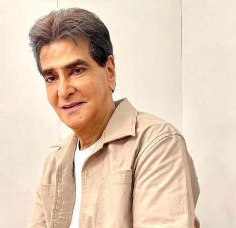 जितेंद्र अपने दौर के सुपरस्टार रहे. उनके नाम पर चेन्नई के एक रेस्टोरेंट में पूरी थाली मिलती है. (फोटो – सोशल मीडिया)