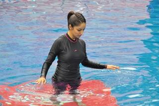 બૉલીવુડની આ હૉટ એક્ટ્રેસે ફેન્સ સાથે કરાવ્યુ ફોટોશૂટ, ઇન્સ્ટા પર ખુદ શેર કરી તસવીરો..........