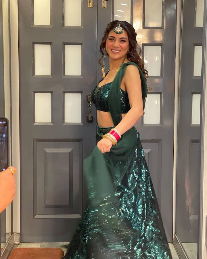 बॉलीवूड चित्रपटांबद्दल बोलायचे झाले तर तिला 'दिलवाले दुल्हनिया ले जायेंगे' आवडतो.(photo:sarya12/ig)