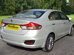 सस्ती सेडान कारें तलाश रहे हैं? यहां बिक रही हैं होंडा सिटी से लेकर हुंडई वरना तक कई गाड़ियां