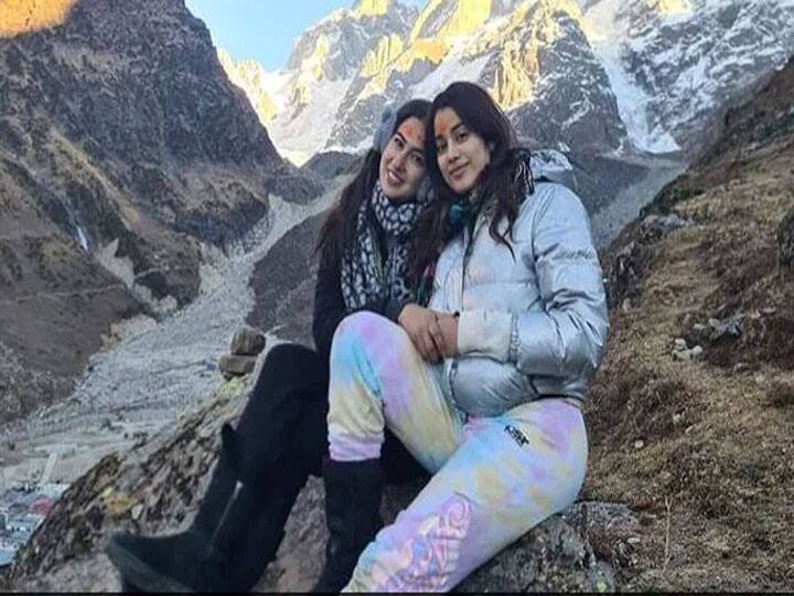 सारा अली खान ने कुछ समय पहले ही मध्य प्रदेश में विक्की कौशल के साथ एक फिल्म की शूटिंग पूरी की है. फिलहाल फिल्म का टाइटल फाइनल नहीं किया गया है. (फोटो – सोशल मीडिया)