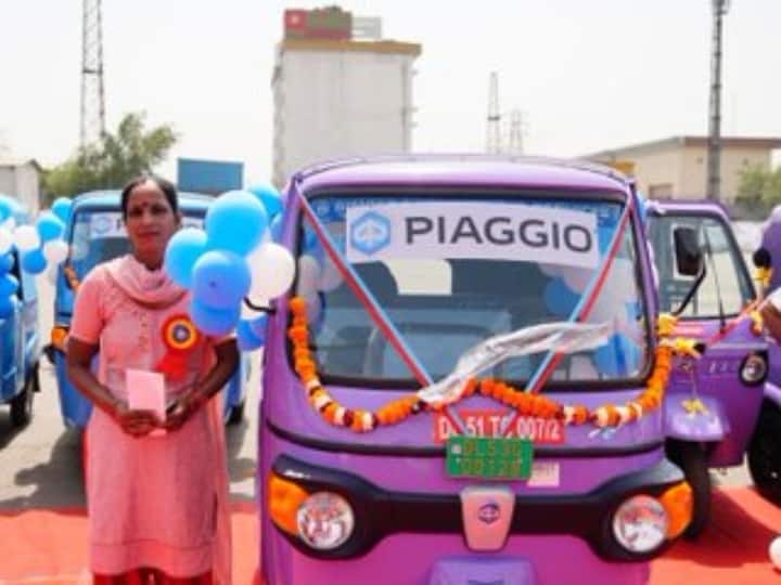 इन ऑटो से दिल्ली के प्रदूषण को कम करने में बहुत सहायता मिलेगी. फिलहाल सरकार 4261 ऑटो को परमिट देगी, जिनमें 33 प्रतिशत महिलाओं के लिए आरक्षित रखे गए हैं.