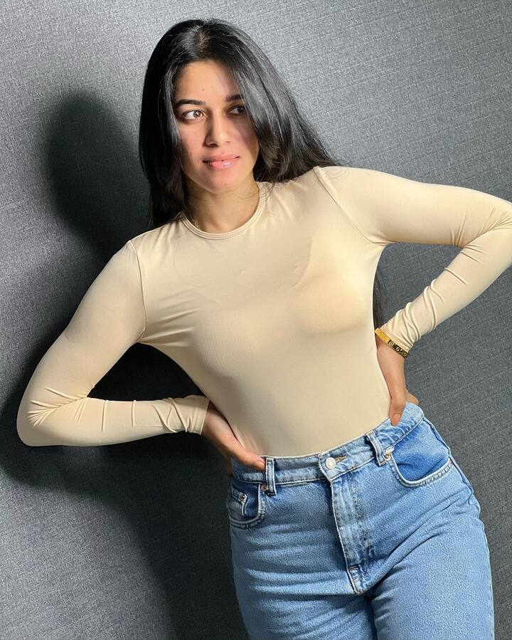 మృణాళిని రవి సూపర్ డీలక్స్ సినిమాతో 2019లొ తెరంగేట్రం ఇచ్చింది. -Image credit: MrinaliniRavi/Instagram