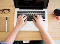 5 चीजें जो हाइब्रिड वर्क मॉडल में प्रोडक्टिविटी बढ़ाने में मदद कर सकती हैं