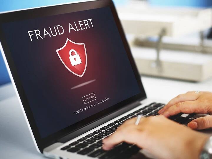 Cyber Fraud phishing bank fraud follow these steps to prevent yourself from phishing email and cyber fraud बैंक अकाउंट हो जाएगा चुटकियों में खाली! साइबर अपराधियों के फिशिंग ईमेल से रहें सतर्क