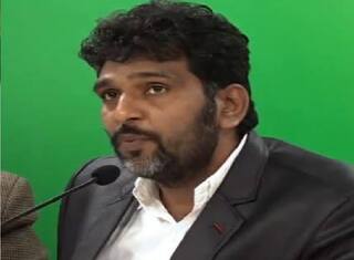 Satish Uke : फडणवीसांसह भाजप नेत्यांच्या विरोधात याचिका करणाऱ्या वकिलाच्या घरी EDची छापेमारी; कोण आहेत सतीश उके