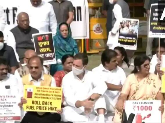 SPEED NEWS । महंगाई के खिलाफ कांग्रेस सांसदों ने किया विरोध प्रदर्शन