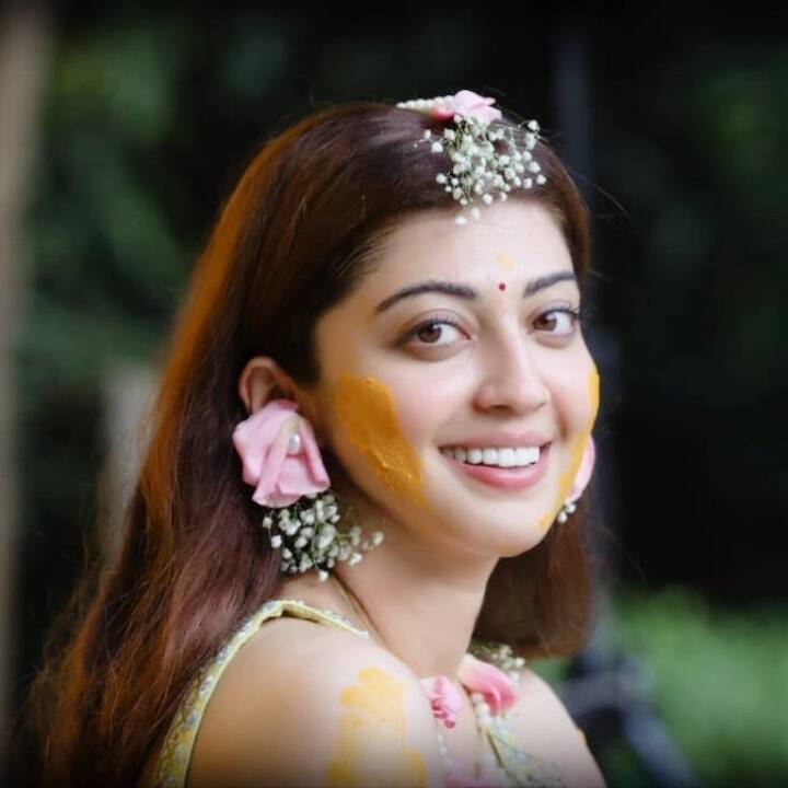 ప్రణీత అందమైన ఫోటోలు -Image credit: PranithaSubhash/Instagram
