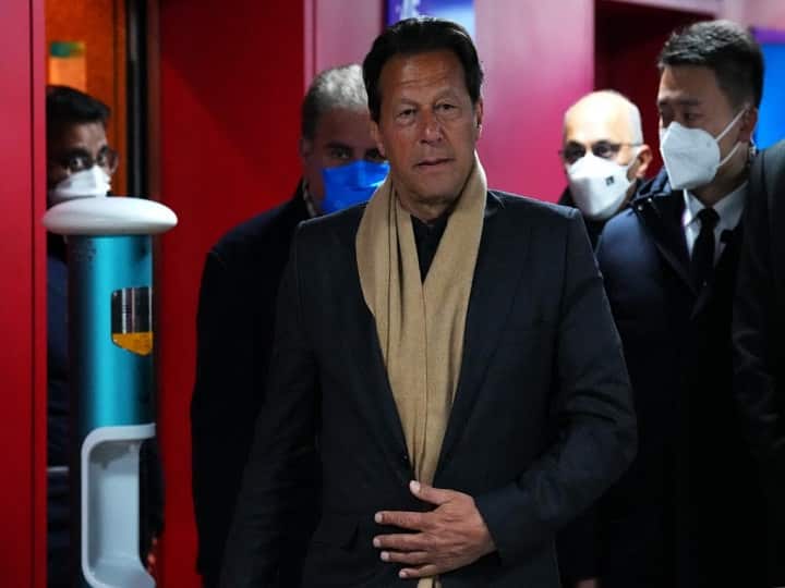 Pakistan PM Imran Khan Reveals Name Of Foreign Power Live Speech US no-confidence motion secret letter Parliament In Slip Of Tongue, PM Imran Khan Reveals Name Of ‘Foreign Power’ In His Live Speech