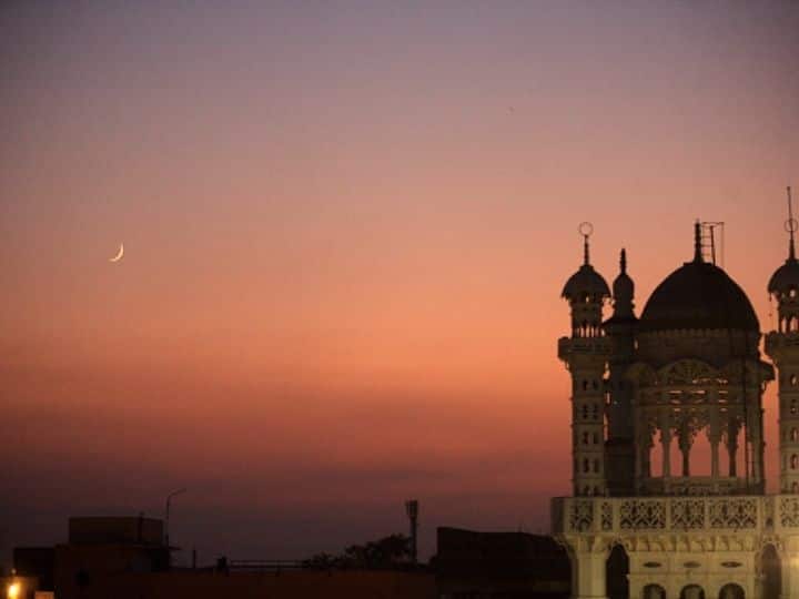 Ramadan 2022 Moonsighting: When Is Crescent Moon To Be Sighted Islamic Holy Month Ramzan Starts In India Ramadan 2022 Moon Sighting: When Will The Crescent Moon Appear In India?
