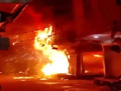 Fire Fighters Robot: अब नहीं जाएगी फायर फाइटर्स की जान, आग बुझाने का काम करेगा ये खास रोबोट