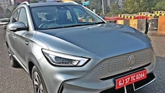 MG ZS Review: একবার চার্জ দিলেই ছুটবে ৩৭০ কিলোমিটার, চিন্তা নেই পেট্রোলের