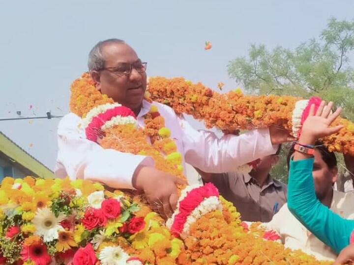 Gorakhpur News: गोरखनाथ बाबा का दर्शन करने पहुंचे मंत्री संजय निषाद, सीएम योगी के लिए कही ये बड़ी बात Gorakhpur Minister Sanjay Nishad visit Gorakhnath Mandir said this about CM Yogi Adityanath ann Gorakhpur News: गोरखनाथ बाबा का दर्शन करने पहुंचे मंत्री संजय निषाद, सीएम योगी के लिए कही ये बड़ी बात