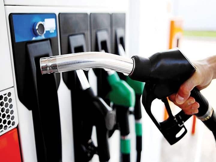 Petrol and diesel price  on April 1st 2022 in chennai Petrol, Diesel Price : வாகன ஓட்டிகளுக்கு நிம்மதியா? அதிர்ச்சியா? இன்றைய பெட்ரோல், டீசல் விலை இதுதான்!!