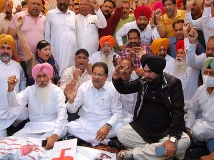 Punjab Congress leaders unite for the protest against hike in fuel price, relief for the party Punjab में कांग्रेस को मिली राहत, अरसे बाद एकजुट नज़र आए पार्टी नेता