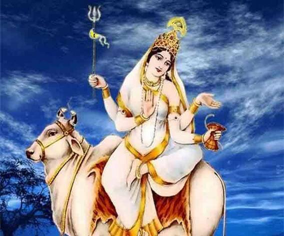 Navratri Colours 2022: दो अप्रैल से शुरू होगा चैत्र नवरात्रि का त्योहार, जानें 9 दिनों में पहनें किस रंग के कपड़े