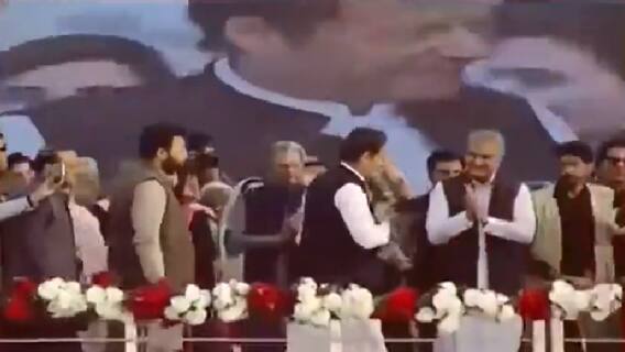 Pakistan Political Crisis: Will Imran Khan quit as PM before elections? | Hoonkar ( 1 April 2022 )