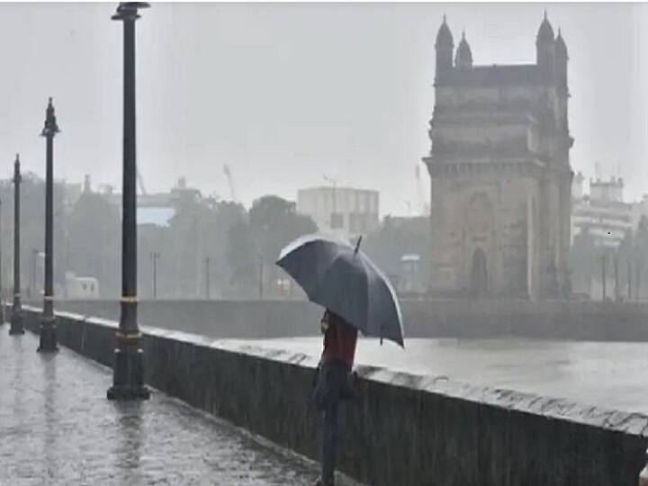 Mumbai Rain Updates Non stop rain batting in acros Mumbai Orange alert issued for next 5 days From Meteorological Department Marathi News मुंबईत पावसाची नॉन स्टॉप बॅटिंग; पुढील 5 दिवसांसाठी ऑरेंज अलर्ट जारी, सतर्क राहण्याचं आवाहन