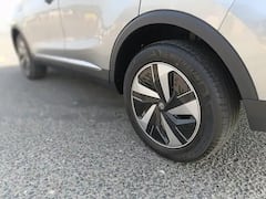 MG ZS EV : इलेक्ट्रिक कार MG ZS EV चे नवीन व्हर्जन नेमके कसे आहे? वाचा संपूर्ण रिव्ह्यू